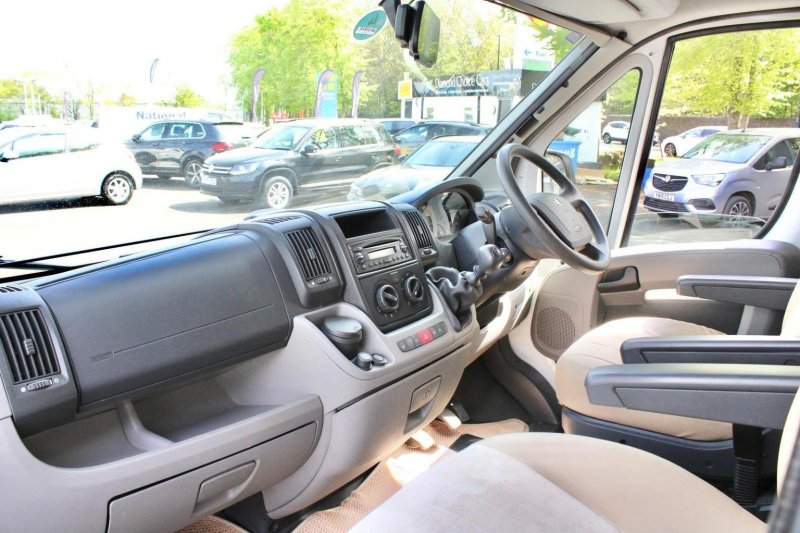 PEUGEOT BOXER
