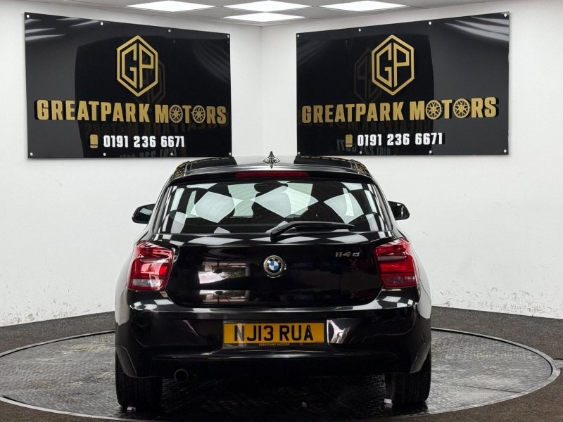 BMW 1 SERIES