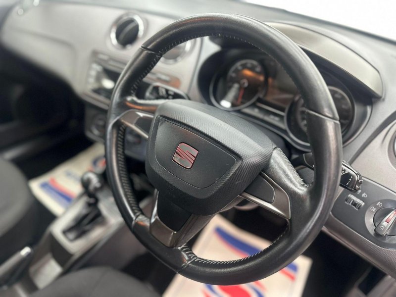 SEAT IBIZA