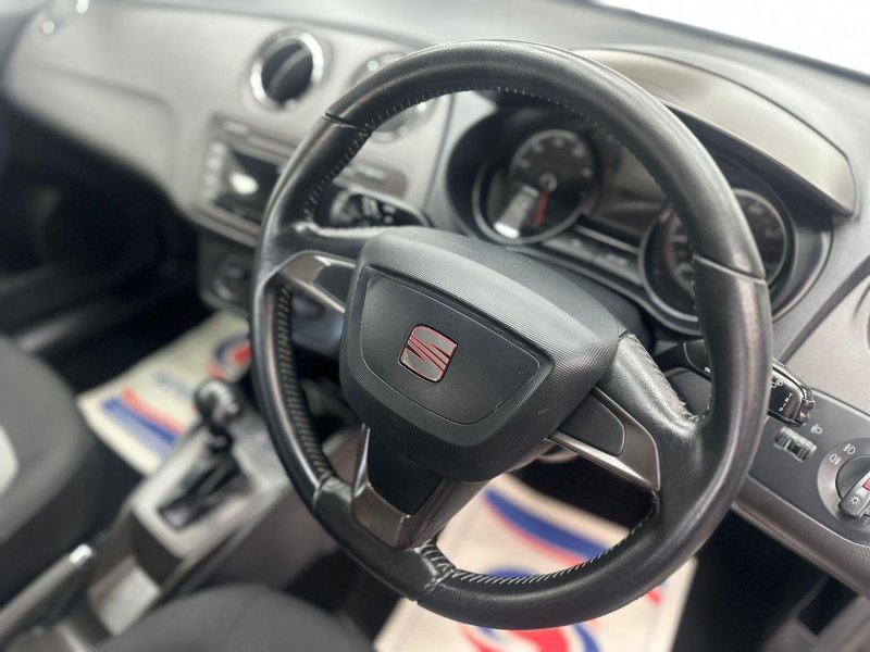 SEAT IBIZA